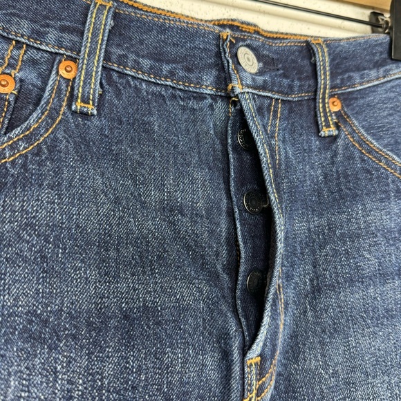 Levi’s Button Fly Cutoff Jean Shorts Denim Mid Rise Raw Hem Distressing 30 - Picture 5 of 8